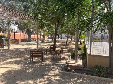 La plaza del grupo escolar de Benalúa